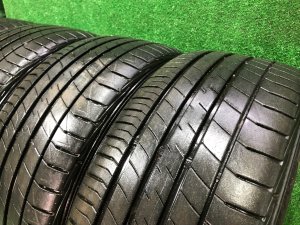 タイヤ Dunlop Le Mans V+ 225/45 R17 SUBARU IMPREZA OEM 28111AE019 GDA, GDB, GD 2002
