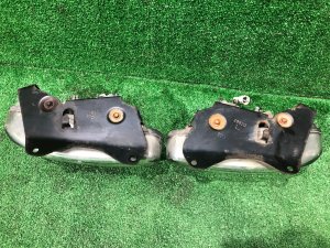 フォグランプ SUBARU LEGACY OEM 84501AC220, 84501AC230 BG5 1997
