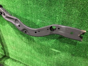 トレーリングアーム П-образная SUBARU IMPREZA OEM 50515FE012, 50515FE010 GDA 2002 EJ205 AT