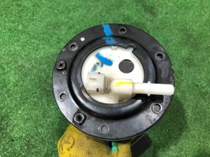 燃料レベルセンサー SUBARU LEVORG OEM 42081FJ000 VMG VM4 VM 2015 FA20E CVT