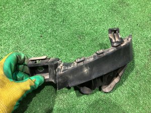 Крепление заднего бампера правое SUBARU LEVORG OEM 57707VA090 VMG VM4 VM 2015 Dark Gray 61K