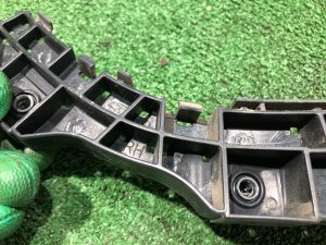 右リアバンパーステー SUBARU LEVORG OEM 57707VA130 VMG VM4 VM 2015 Dark Gray 61K