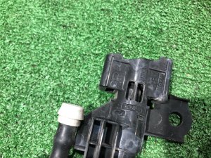右ヘッドライトウォッシャーノズル SUBARU LEVORG OEM 86636VA000 VMG VM4 VM 2015