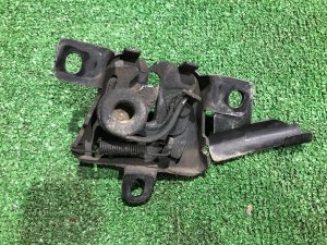 กลอนล็อกฝากระโปรงหน้า 57310FE000 SUBARU IMPREZA