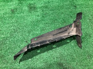 Suporte esquerdo do para-choques traseiro SUBARU IMPREZA OEM 57731FE190 GDA 2002 Blue 02C