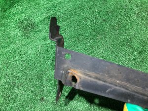 Suporte esquerdo do para-choques traseiro SUBARU IMPREZA OEM 57731FE190 GDA 2002 Blue 02C