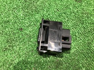 后视镜控制模块 SUBARU IMPREZA OEM 83071FC000 GDA 2002 EJ205 AT