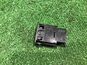 Interruptor Power/Hold SUBARU IMPREZA OEM 83245FE000 GDA 2002 EJ205 AT