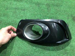 ฝาปิดช่องไฟตัดหมอกขวา SUBARU LEGACY OEM 57731AE600 BEE 2002