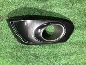 ฝาปิดช่องไฟตัดหมอกขวา SUBARU LEGACY OEM 57731AE600 BEE 2002