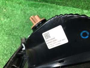 バックドアテールランプ правый SUBARU LEVORG OEM 84251VA000 VMG 2015