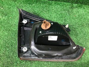 バックドアテールランプ правый SUBARU LEVORG OEM 84251VA000 VMG 2015