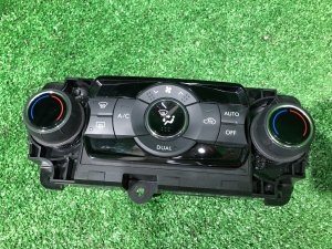 Блок климат контроля 72311VA100 SUBARU LEVORG