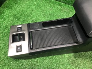 Бардачок подлокотник SUBARU LEVORG OEM 92114VA010VH, 92114VA020VH, 92113VA000 VM4 VMG VM 2015 Blue Pearl K3X