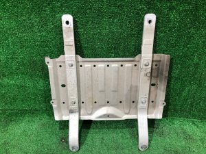 发动机护板 SUBARU LEVORG OEM 56410VA000, 56440VA000 VM4 VMG VM 2015 Blue Pearl K3X