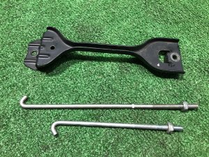ขายึดแบตเตอรี่ 82182AG001, 82123SA003, 82161AG011, 82122AJ001 SUBARU LEVORG