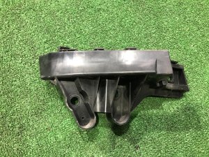 ขายึดกันชนหลังซ้าย 57707VA100 SUBARU LEVORG