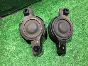 ยางแท่นเครื่อง 41022SG000, 41022SG010 SUBARU LEVORG