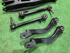 リアアーム SUBARU LEVORG OEM 20250VA000, 20250VA010, 20252FJ020, 20252FJ030 VM4 VMG VM 2015 FB16E CVT