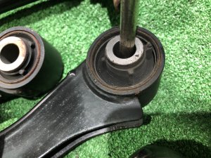 リアアーム SUBARU LEVORG OEM 20250VA000, 20250VA010, 20252FJ020, 20252FJ030 VM4 VMG VM 2015 FB16E CVT