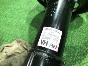 โช้คอัพ комплект SUBARU LEVORG OEM 20310VA270, 20310VA260, 20365VA071 VM4 VMG VM 2015 FB16E CVT