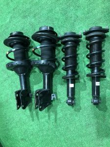 โช้คอัพ комплект SUBARU LEVORG OEM 20310VA270, 20310VA260, 20365VA071 VM4 VMG VM 2015 FB16E CVT