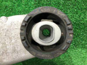 リアメンバー RAND ROVER RANGE ROVER SPORT OEM LR098717, LR119671 2019 PТ204