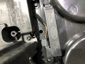 グローブボックス・アームレスト LAND ROVER RANGE ROVER SPORT OEM LR100257 2019