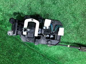 Automatic gear selector SUBARU LEVORG OEM 35111FJ000 VM4 2016