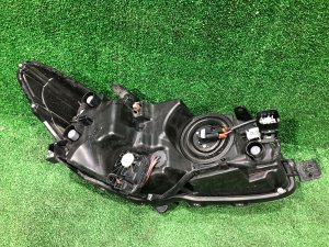 ไฟหน้าซ้าย SUBARU LEVORG OEM 84002VA010 VM4 2016