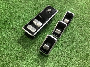 车窗控制模块 LAND ROVER RANGE ROVER SPORT OEM LR123006, LR113043, JPLA-14540-AF 2019 PТ204