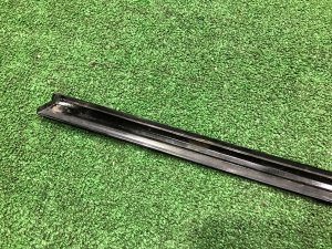 Left side window molding LAND ROVER RANGE ROVER SPORT OEM LR044118 2019