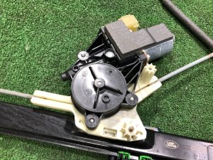 Elevador de vidro dianteiro esquerdo LAND ROVER RANGE ROVER SPORT OEM LR077816, DK62232 2019