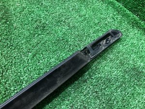 Moldura de la puerta delantera izquierda LAND ROVER RANGE ROVER SPORT OEM LR043751 2019