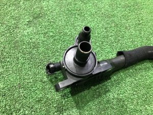 Тройник LAND ROVER RANGE ROVER SPORT OEM H4P3-8K586-A 2019