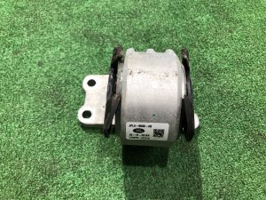 ยางแท่นเกียร์อัตโนมัติ LR098750, JPLA6068AB LAND ROVER RANGE ROVER SPORT