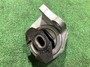 Подушка акпп LAND ROVER RANGE ROVER SPORT OEM LR098750, JPLA6068AB 2019 PТ204