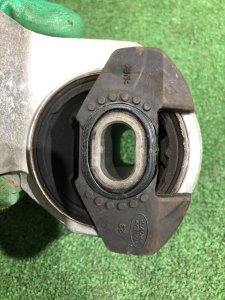 Подушка акпп LAND ROVER RANGE ROVER SPORT OEM LR098750, JPLA6068AB 2019 PТ204