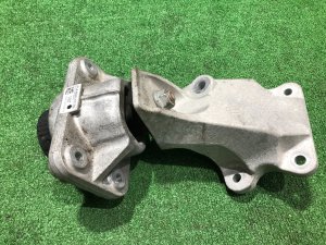 Soporte del motor LAND ROVER RANGE ROVER SPORT OEM LR123914, JPLA6A003CC 2019