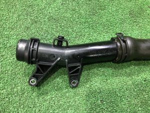 Патрубок охлаждения LAND ROVER RANGE ROVER SPORT OEM LR093671, HX73-8A520-A 2019