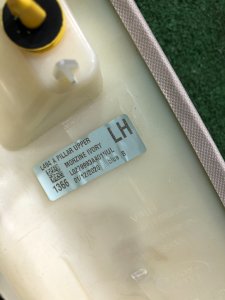 Guarnecido de los pilares delanteros LAND ROVER RANGE ROVER SPORT OEM LR080998, DK62-03513-A 2019