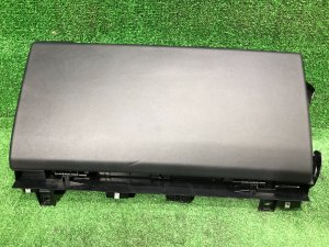 ช่องเก็บของหน้า LR084578 LAND ROVER RANGE ROVER SPORT