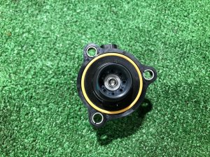 バイパスバルブ LAND ROVER RANGE ROVER SPORT OEM 70490800, LR093490 2019 PТ204