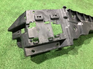 右リアバンパーステー LAND ROVER RANGE ROVER SPORT OEM LR121474, KK62-17A881-AC 2019