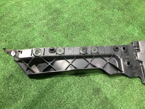 右リアバンパーステー LAND ROVER RANGE ROVER SPORT OEM LR121474, KK62-17A881-AC 2019