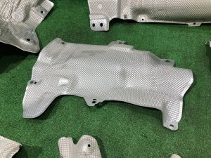 排气隔热板 LAND ROVER RANGE ROVER SPORT OEM LR092621, LR136830 2019 PТ204