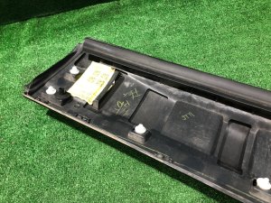 Left front door fender flare LAND ROVER RANGE ROVER SPORT OEM LR054828 2019