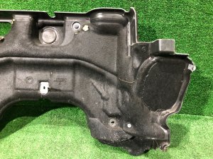 Изолятор моторного отсека LAND ROVER RANGE ROVER SPORT OEM LR104490, HPLA-10B811-AH 2019