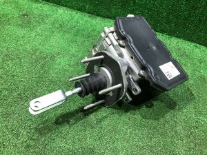 Bomba de freno LAND ROVER RANGE ROVER SPORT OEM LR159933, JK522D519AAJ 2019 PТ204