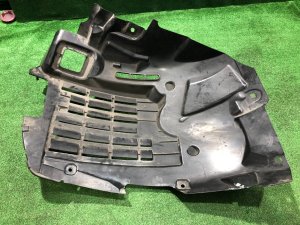 Right front wheel arch liner LAND ROVER RANGE ROVER SPORT OEM LR076771, JPLA-16A573-A 2019